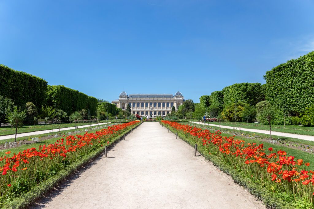 Jardin des Plantes in Paris - Crypto-Globe.com