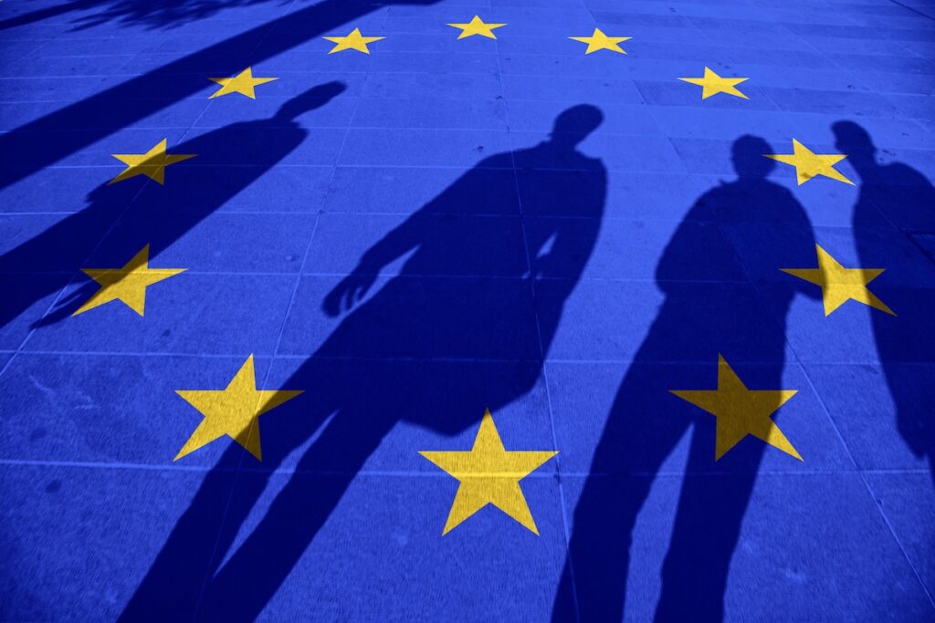 EU543567 - Crypto-Globe.com Kryptopůjčky, EU, MiCA
